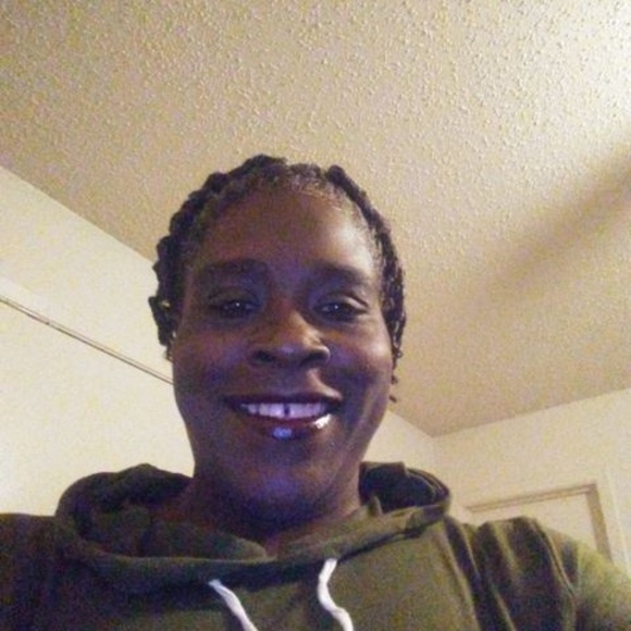 Meet your Posher, Tonya - Picture 1 of 1